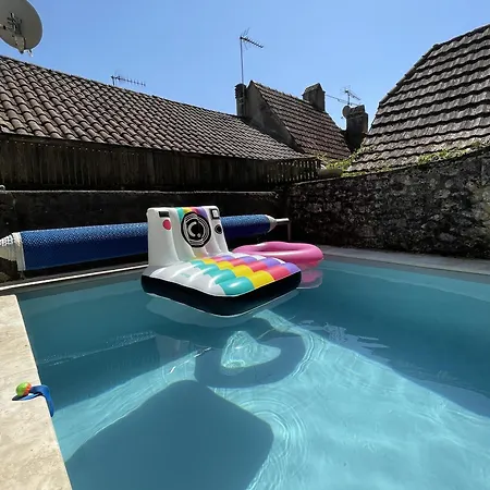 Maison En Pierre Avec Piscine Et Terrasse Pour 6