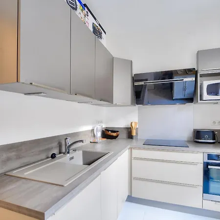 Maison En Pierre Avec Piscine Et Terrasse Pour 6 * モンティニャック