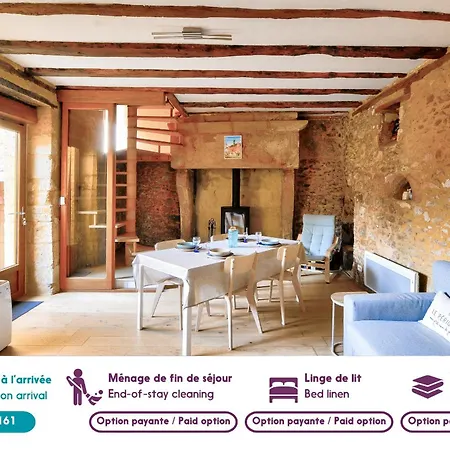 Maison En Pierre Avec Piscine Et Terrasse Pour 6 Holiday home *