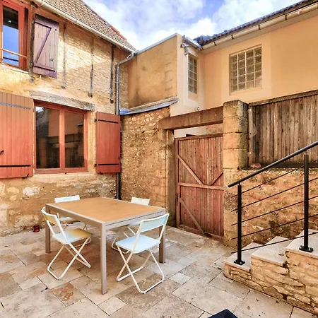 Maison En Pierre Avec Piscine Et Terrasse Pour 6 Montignac-Lascaux